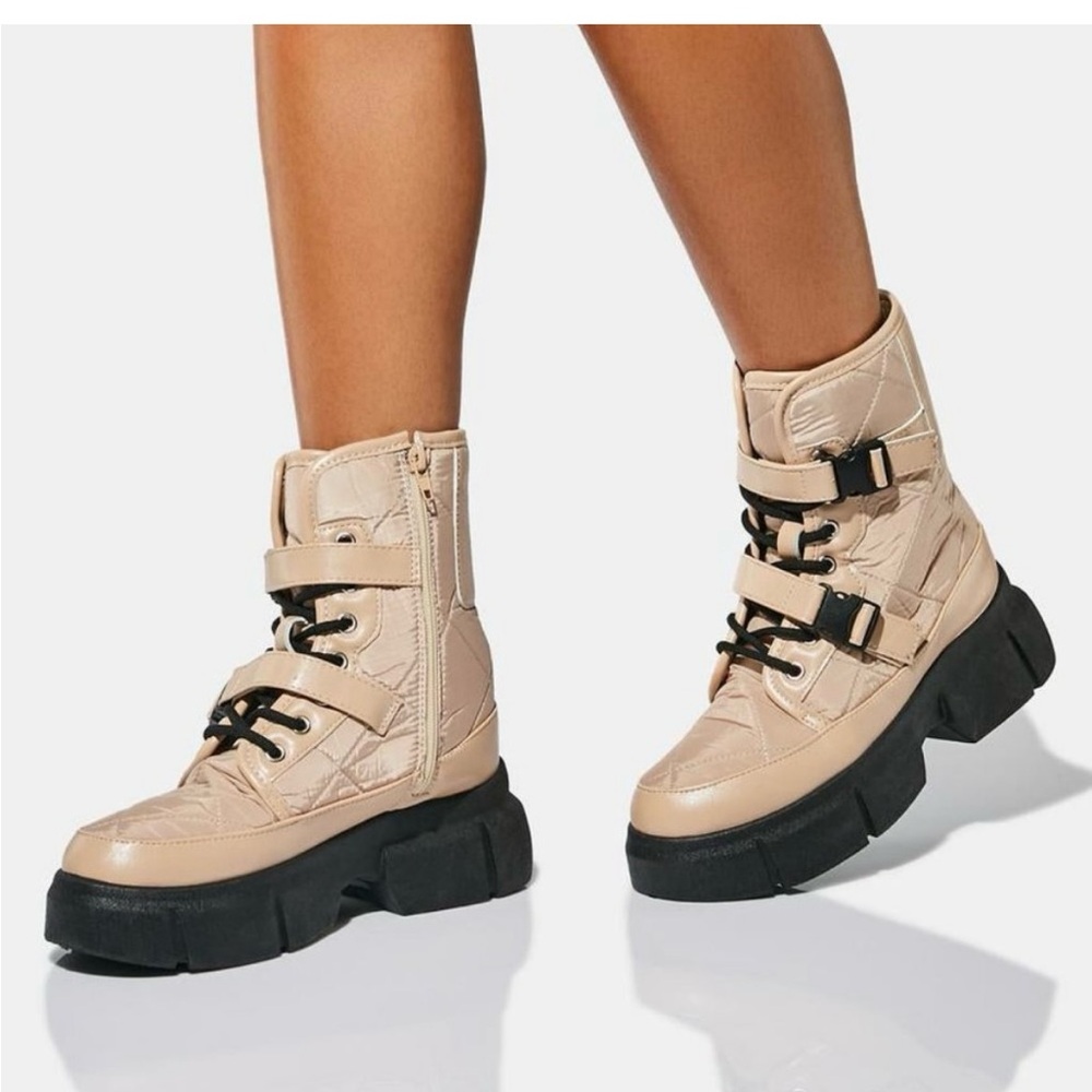 THE AROUND THE WORLD IN A DAY Combat Boots Size 8 - Picture 2 of 11